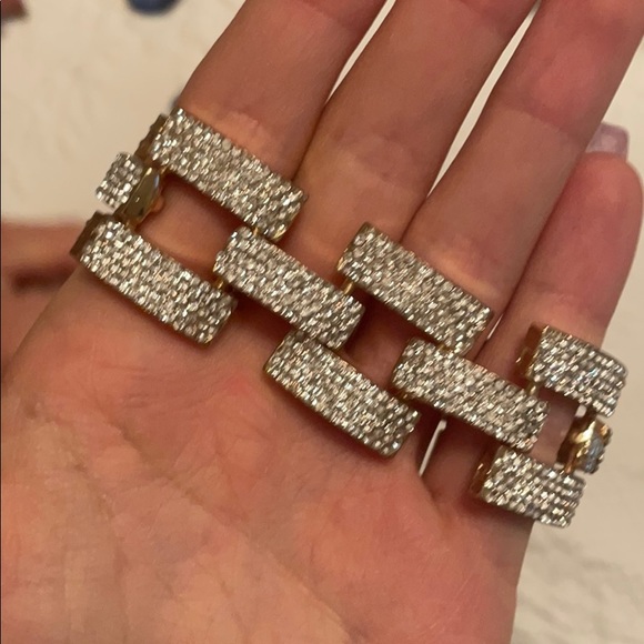 Bracelet - Picture 1 of 4